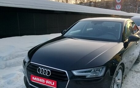 Audi A4, 2018 год, 2 210 000 рублей, 1 фотография