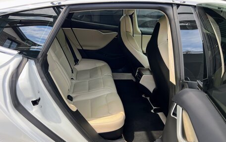 Tesla Model S I, 2017 год, 2 645 000 рублей, 16 фотография