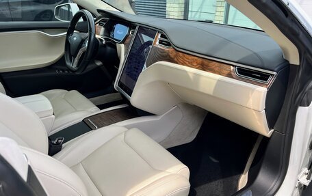 Tesla Model S I, 2017 год, 2 645 000 рублей, 18 фотография