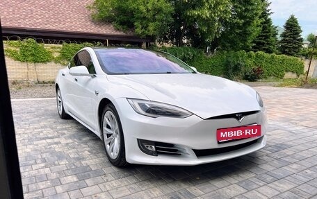 Tesla Model S I, 2017 год, 2 645 000 рублей, 12 фотография