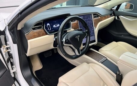 Tesla Model S I, 2017 год, 2 645 000 рублей, 24 фотография