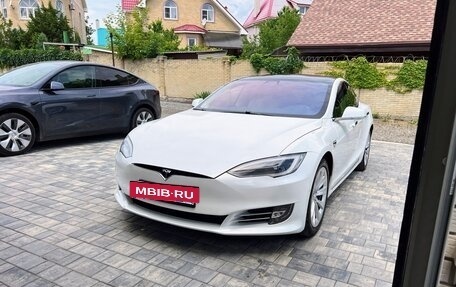 Tesla Model S I, 2017 год, 2 645 000 рублей, 11 фотография