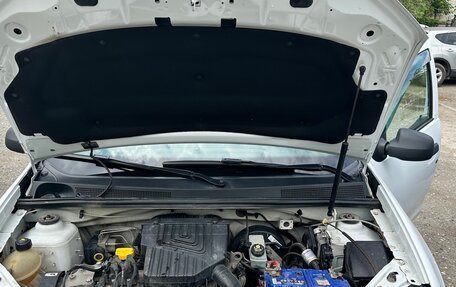 Renault Logan II, 2018 год, 490 000 рублей, 13 фотография