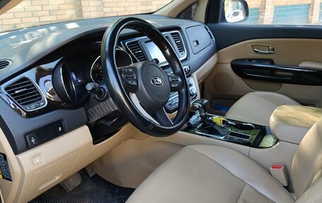 KIA Carnival III, 2018 год, 2 800 000 рублей, 12 фотография