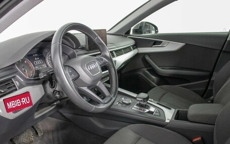 Audi A4, 2018 год, 2 210 000 рублей, 11 фотография