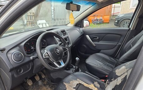 Renault Logan II, 2018 год, 310 000 рублей, 6 фотография