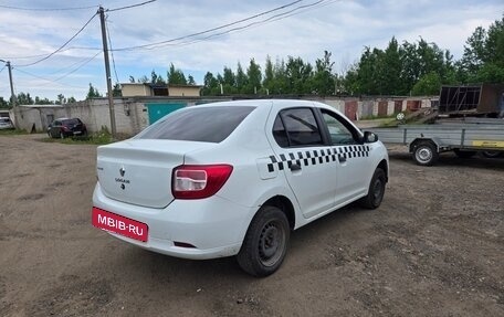 Renault Logan II, 2018 год, 310 000 рублей, 4 фотография
