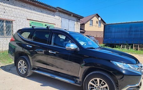 Mitsubishi Pajero Sport III рестайлинг, 2019 год, 3 550 000 рублей, 4 фотография