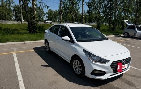 Hyundai Solaris II рестайлинг, 2018 год, 799 000 рублей, 2 фотография
