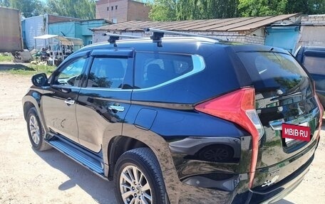 Mitsubishi Pajero Sport III рестайлинг, 2019 год, 3 550 000 рублей, 9 фотография