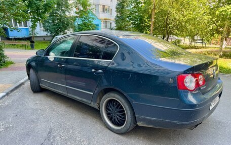 Volkswagen Passat B6, 2006 год, 609 000 рублей, 2 фотография