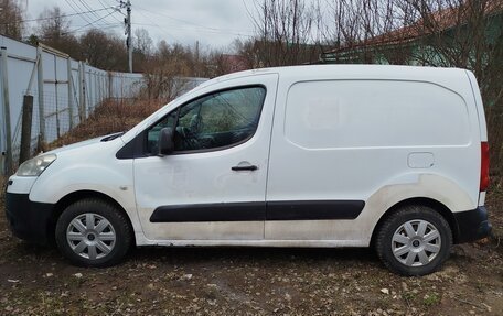 Peugeot Partner II рестайлинг 2, 2010 год, 300 000 рублей, 1 фотография