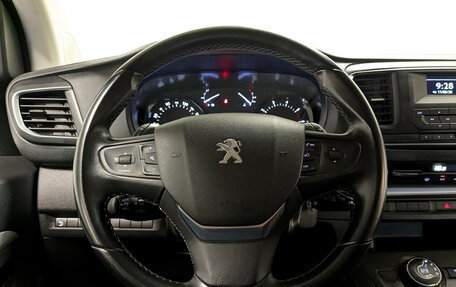 Peugeot Traveller I, 2019 год, 3 350 000 рублей, 22 фотография