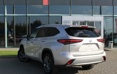 Toyota Highlander, 2026 год, 5 570 000 рублей, 6 фотография