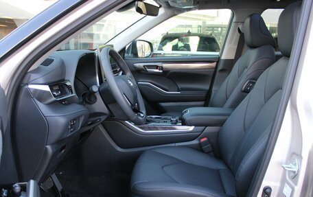 Toyota Highlander, 2026 год, 5 570 000 рублей, 14 фотография