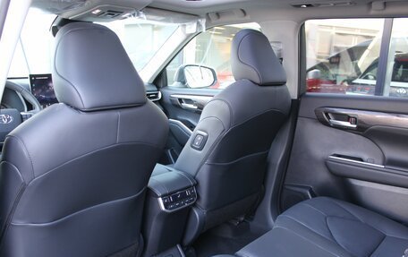 Toyota Highlander, 2026 год, 5 570 000 рублей, 24 фотография