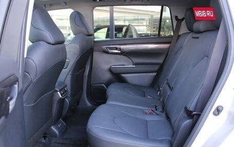Toyota Highlander, 2026 год, 5 570 000 рублей, 22 фотография