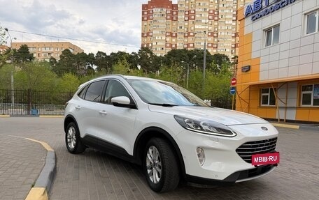 Ford Kuga III, 2021 год, 1 980 000 рублей, 5 фотография