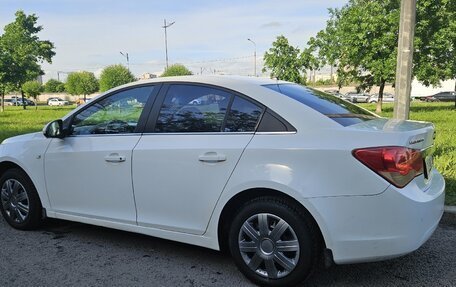 Chevrolet Cruze II, 2012 год, 585 000 рублей, 3 фотография