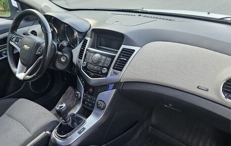 Chevrolet Cruze II, 2012 год, 585 000 рублей, 5 фотография