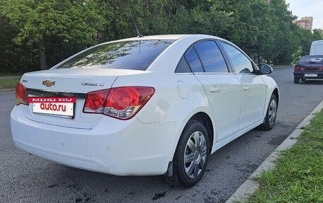 Chevrolet Cruze II, 2012 год, 585 000 рублей, 4 фотография