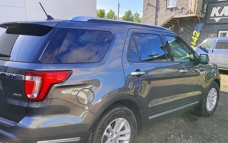 Ford Explorer VI, 2018 год, 3 600 000 рублей, 3 фотография