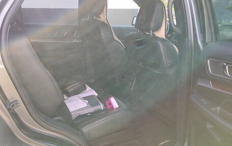 Ford Explorer VI, 2018 год, 3 600 000 рублей, 9 фотография