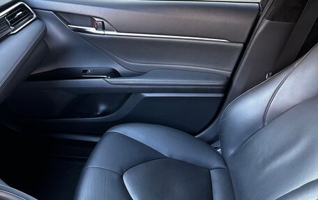 Toyota Camry, 2020 год, 2 500 000 рублей, 11 фотография