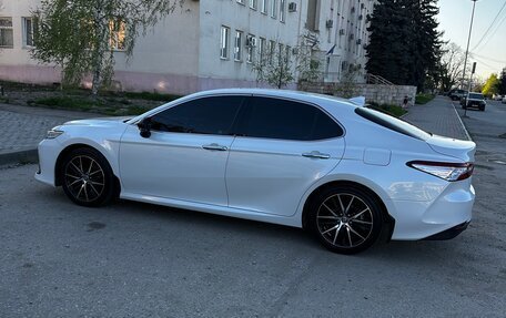 Toyota Camry, 2020 год, 2 500 000 рублей, 9 фотография