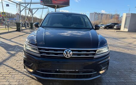 Volkswagen Tiguan II, 2018 год, 2 850 000 рублей, 2 фотография