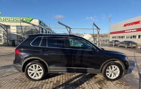 Volkswagen Tiguan II, 2018 год, 2 850 000 рублей, 5 фотография