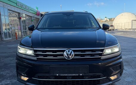 Volkswagen Tiguan II, 2018 год, 2 850 000 рублей, 17 фотография
