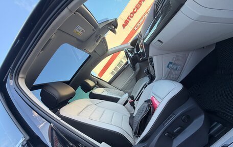 Volkswagen Tiguan II, 2018 год, 2 850 000 рублей, 22 фотография