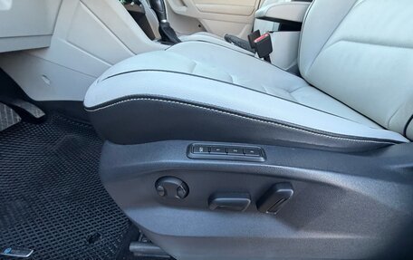 Volkswagen Tiguan II, 2018 год, 2 850 000 рублей, 26 фотография