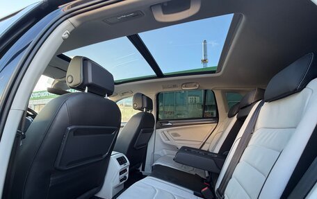 Volkswagen Tiguan II, 2018 год, 2 850 000 рублей, 32 фотография