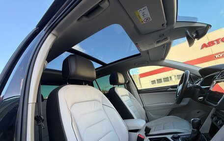 Volkswagen Tiguan II, 2018 год, 2 850 000 рублей, 21 фотография