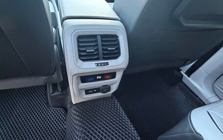 Volkswagen Tiguan II, 2018 год, 2 850 000 рублей, 36 фотография