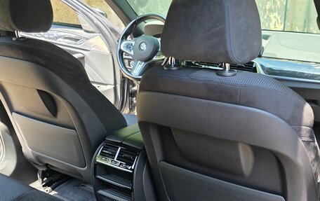 BMW 5 серия, 2019 год, 3 550 000 рублей, 29 фотография