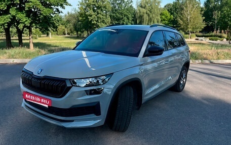 Skoda Kodiaq I, 2021 год, 2 800 000 рублей, 2 фотография