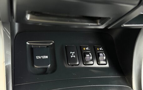Toyota Land Cruiser Prado 120 рестайлинг, 2003 год, 1 390 000 рублей, 12 фотография