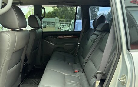Toyota Land Cruiser Prado 120 рестайлинг, 2003 год, 1 390 000 рублей, 16 фотография