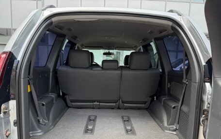 Toyota Land Cruiser Prado 120 рестайлинг, 2003 год, 1 390 000 рублей, 19 фотография