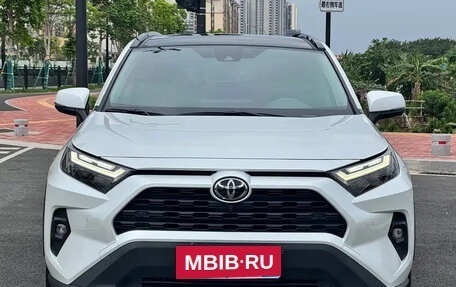 Toyota RAV4, 2024 год, 3 005 818 рублей, 2 фотография