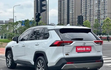 Toyota RAV4, 2024 год, 3 005 818 рублей, 4 фотография