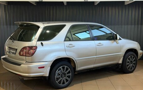 Lexus RX IV рестайлинг, 2000 год, 649 900 рублей, 5 фотография