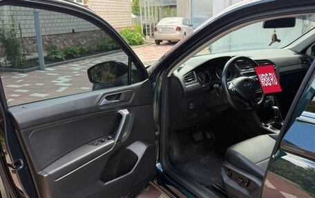 Volkswagen Tiguan II, 2019 год, 2 370 000 рублей, 6 фотография