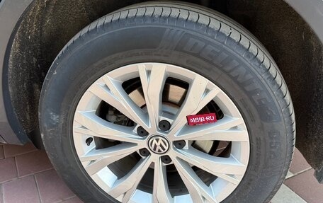 Volkswagen Tiguan II, 2019 год, 2 370 000 рублей, 9 фотография