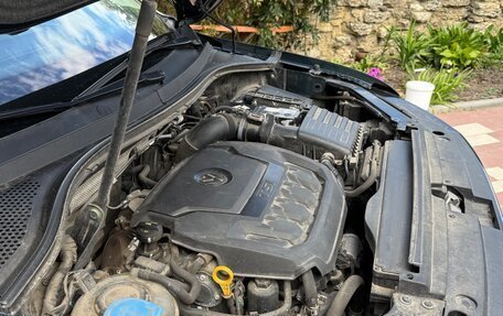 Volkswagen Tiguan II, 2019 год, 2 370 000 рублей, 13 фотография