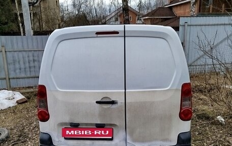 Peugeot Partner II рестайлинг 2, 2010 год, 300 000 рублей, 2 фотография