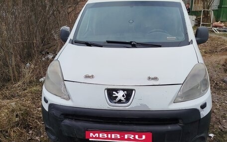 Peugeot Partner II рестайлинг 2, 2010 год, 300 000 рублей, 4 фотография